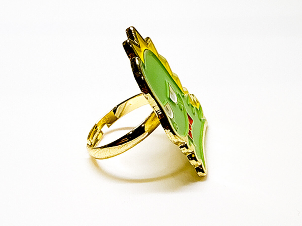 GACHA GACHA 'Ai Yazawa BIG METAL RING'.