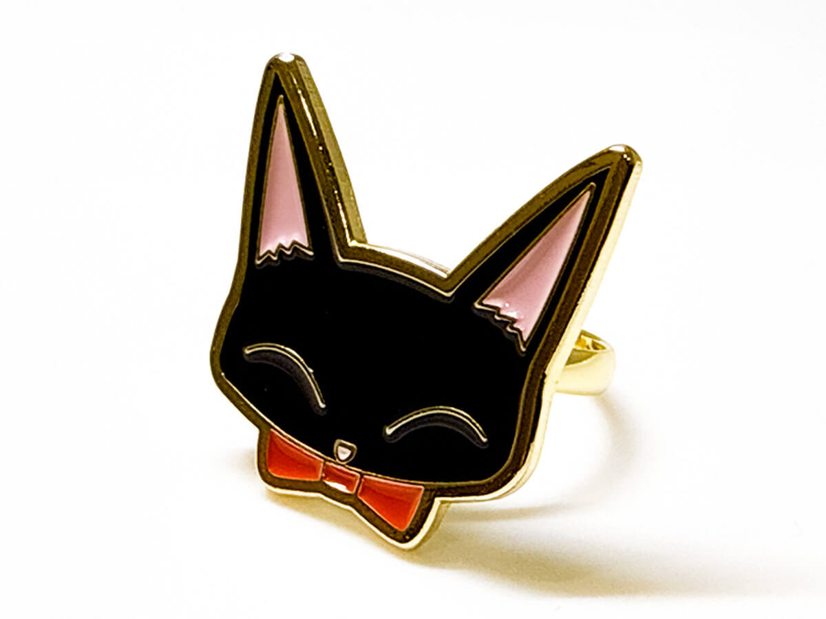 GACHA GACHA 'Ai Yazawa BIG METAL RING'.