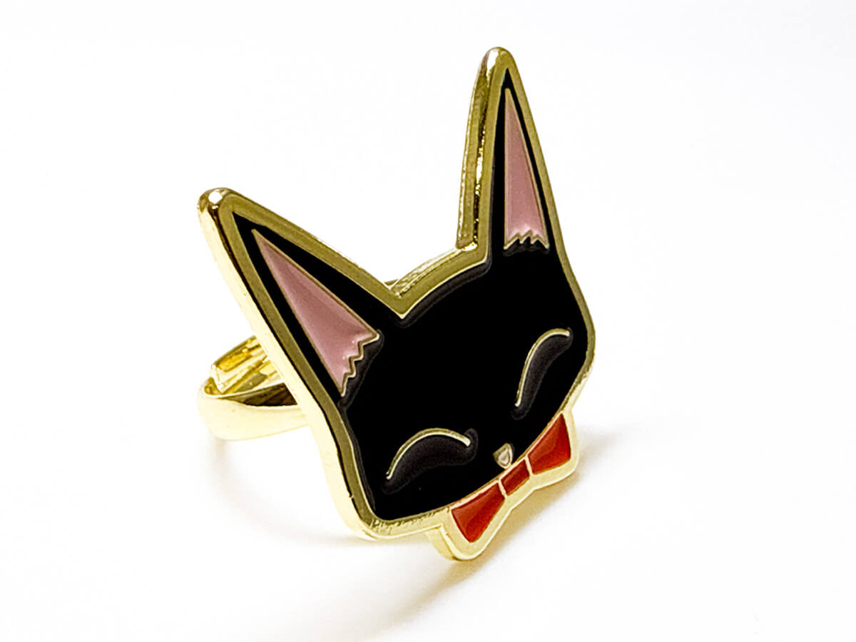 GACHA GACHA 'Ai Yazawa BIG METAL RING'.