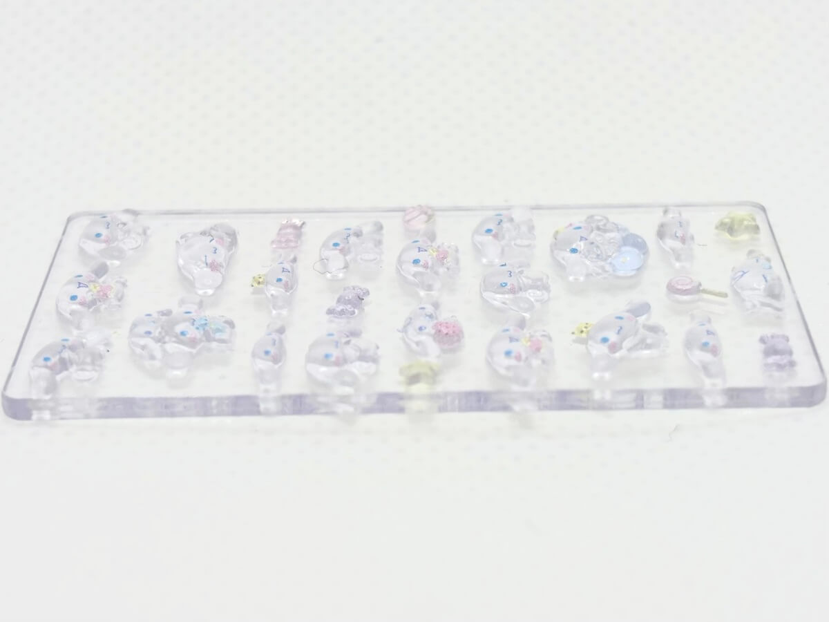 GACHA GACHA "Sanrio Characters Bonbon Drop Miniature Charms