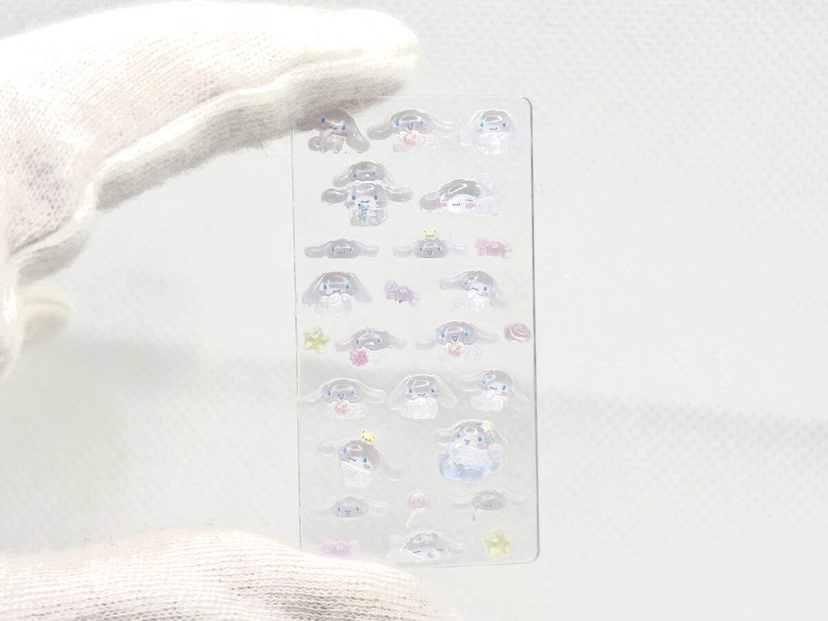 GACHA GACHA "Sanrio Characters Bonbon Drop Miniature Charms
