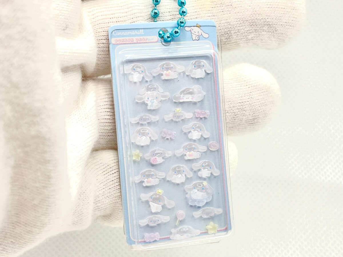 GACHA GACHA "Sanrio Characters Bonbon Drop Miniature Charms