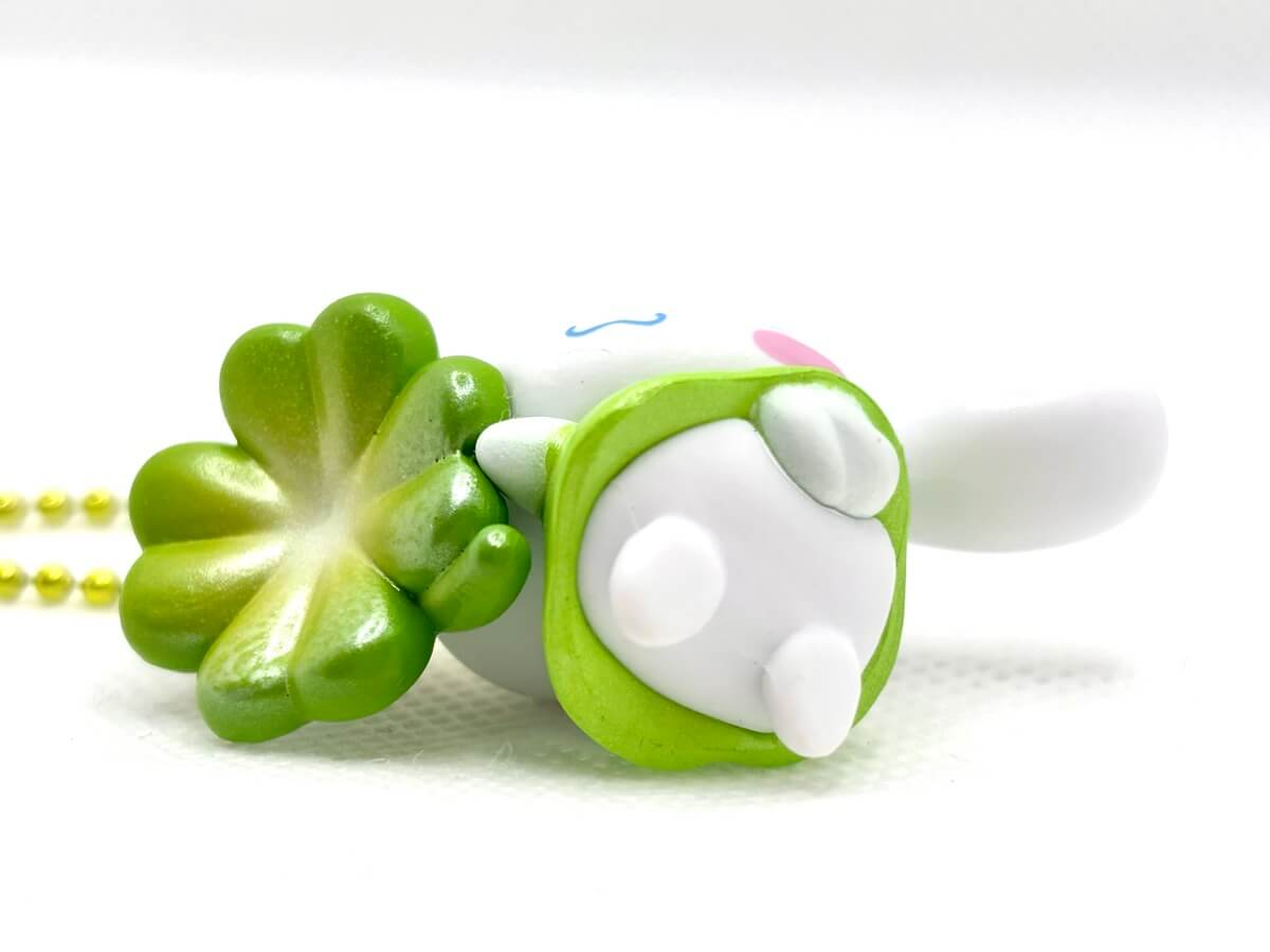GACHA GACHA：「Sanrio Characters Yotsuba Clover Mascot」。