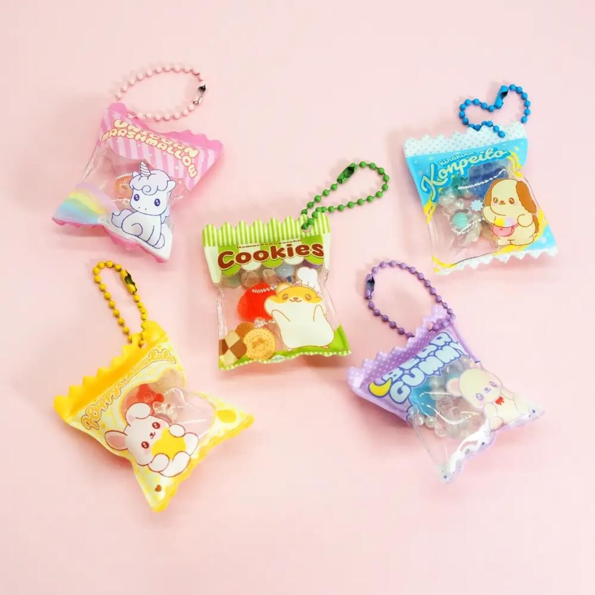 ガチャガチャ『パステルシャカシャカお菓子チャーム』