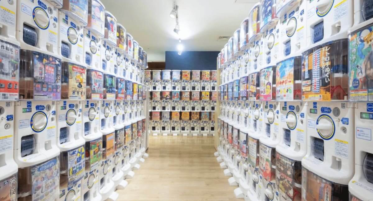 ガチャガチャの森 浦和コルソ店