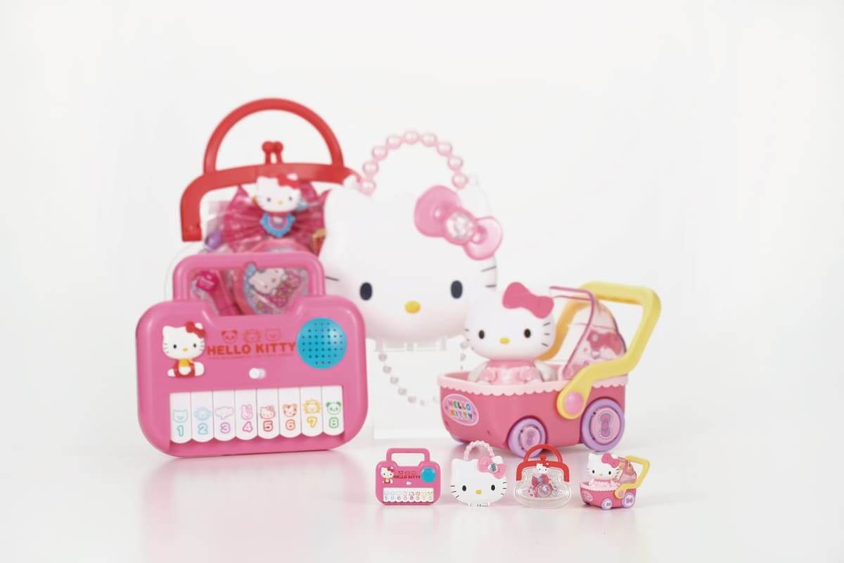 ハローキティ かわいいおもちゃ ミニチュアチャーム