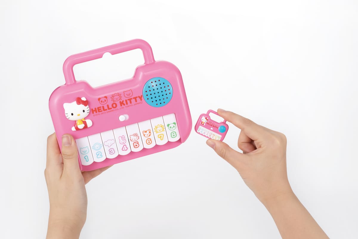 ハローキティ かわいいおもちゃ ミニチュアチャーム