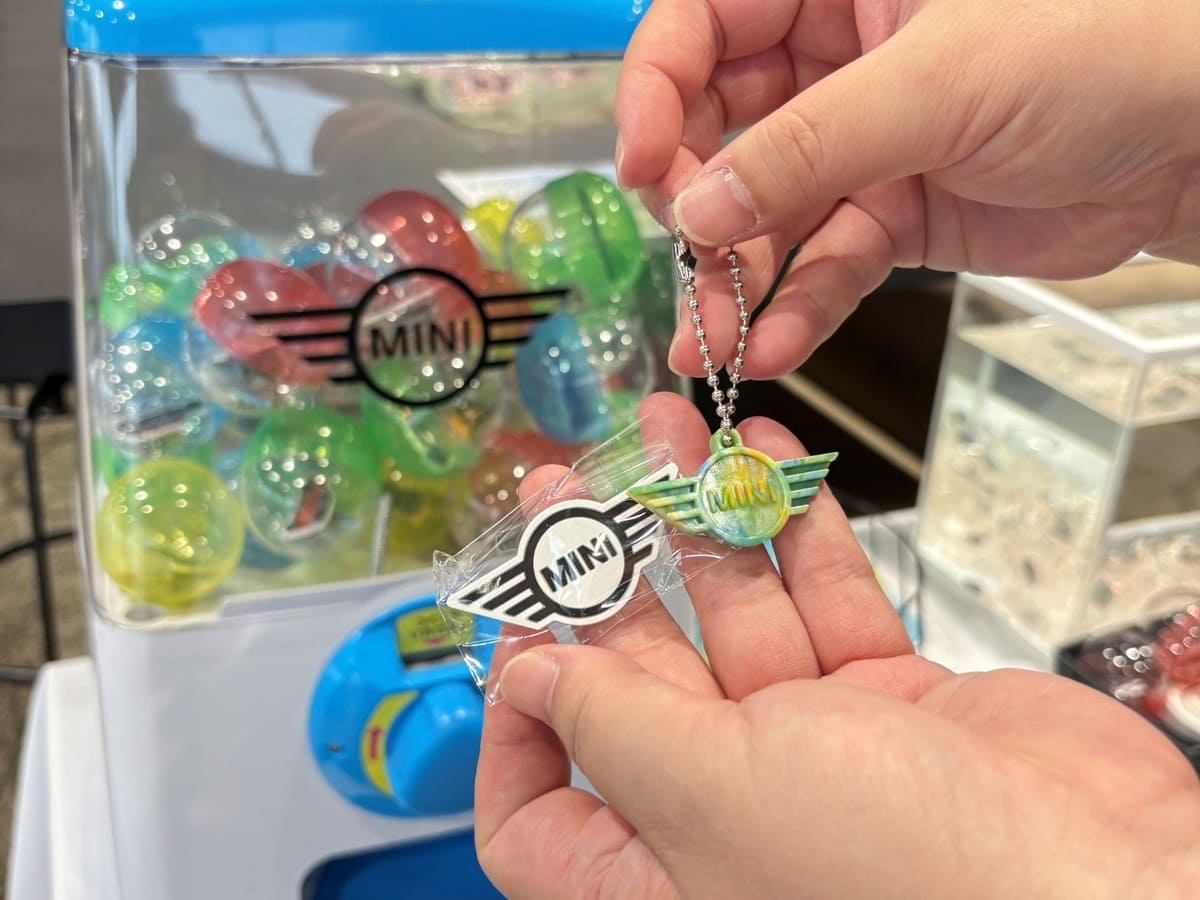 MINIロゴのキーホルダー